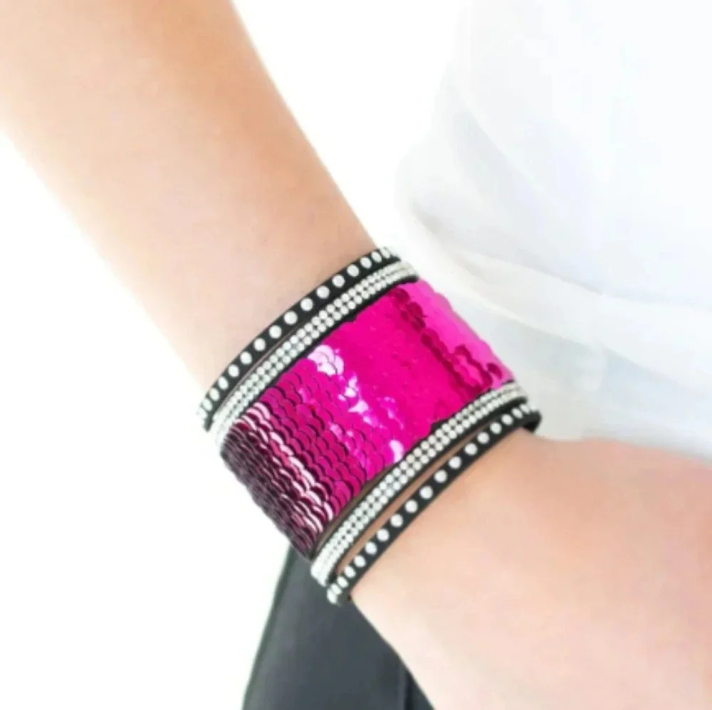 New Pink Silver Sequins Rhinestones Black Suede Mermaid Urban Snap Uni…